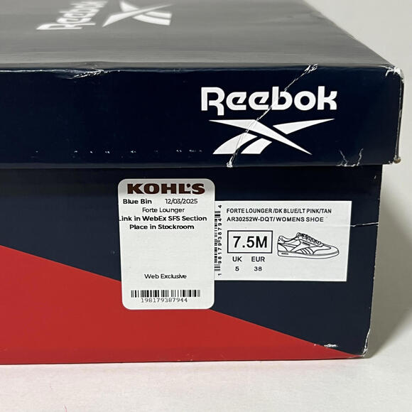 Reebok Women's Sneakers Navy Blue and Pink - Picture 6 of 7